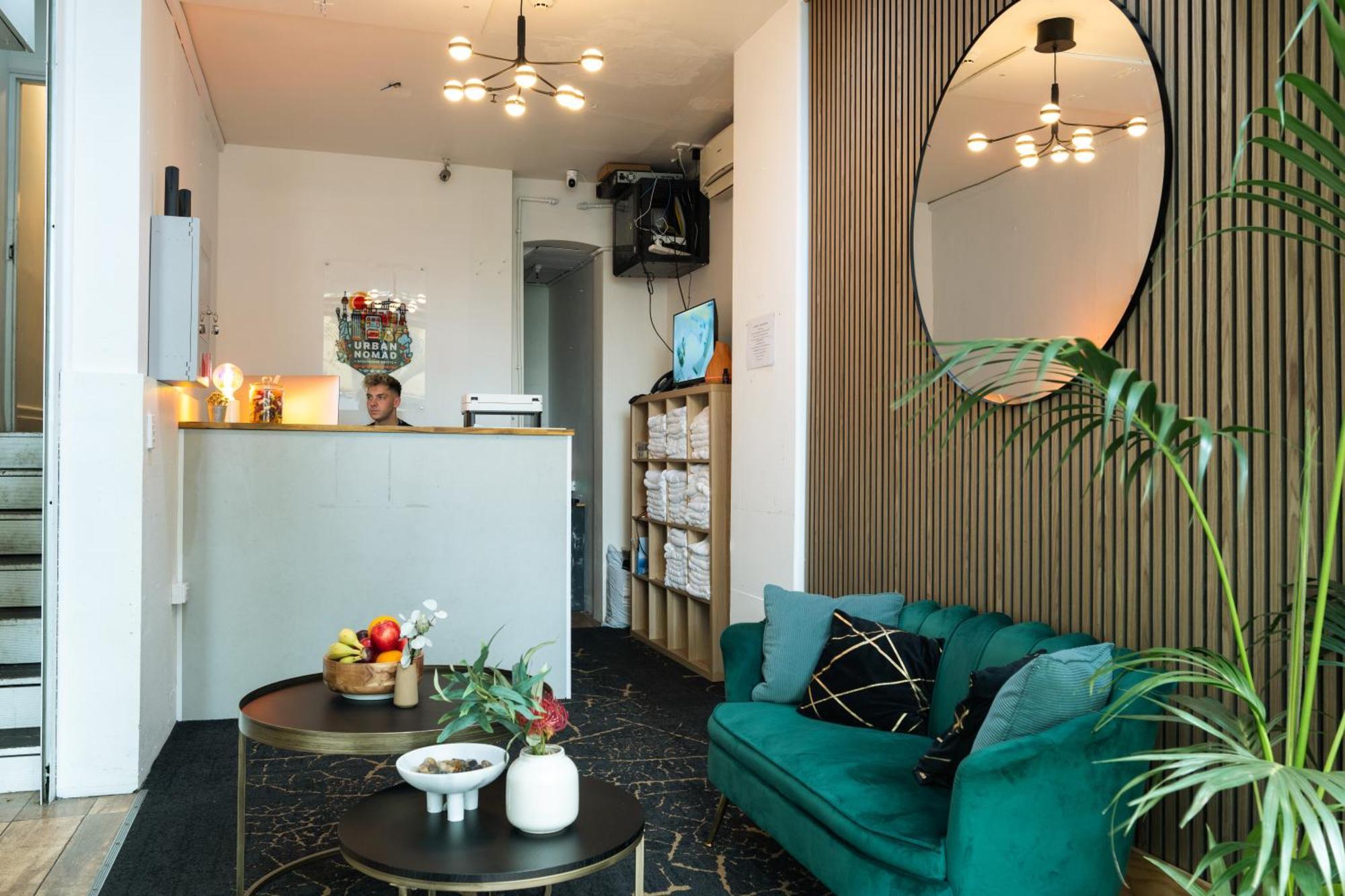 Хостел Urban Nomad Potts Point - 18 To 39 Only Сидней Экстерьер фото
